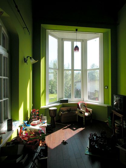 Csömör - FSZT+TTÉR, 207 m2 - Hatalmas, angol stílusú 'bay-window' a gyerekszobában