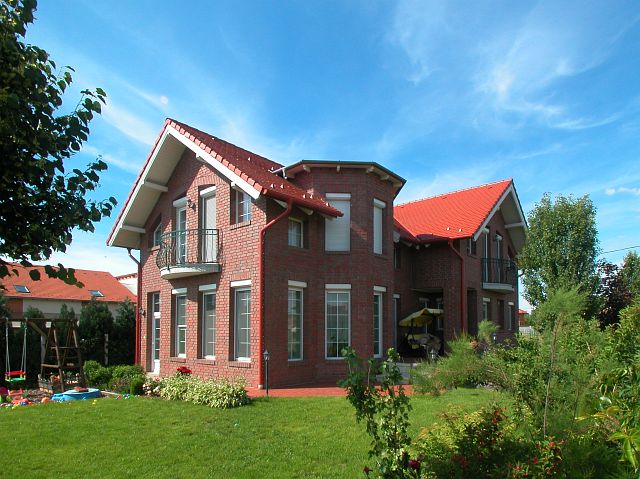 Csömör - FSZT+TTÉR, 200 m2 - Angol sílusú családi ház