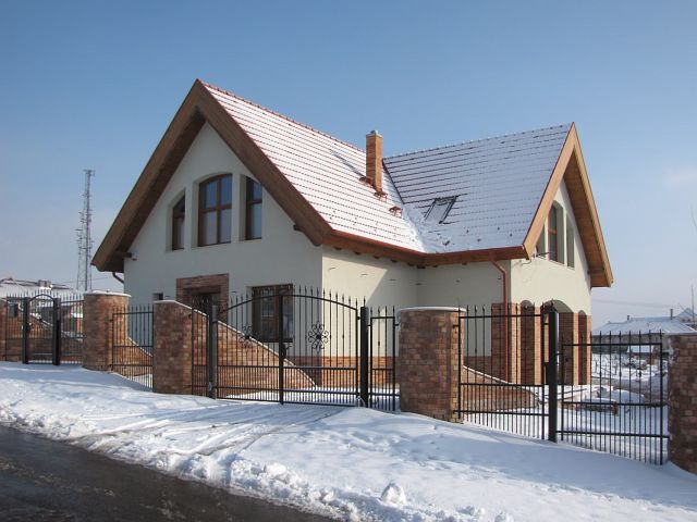 Mogyoród - P+FSZT+TTÉR, 172 m2 - Két szintes családi ház