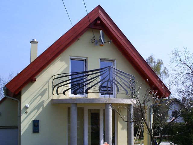 Tahitótfalu - FSZT+TTÉR, 148 m2 - Kuckószerű családi ház