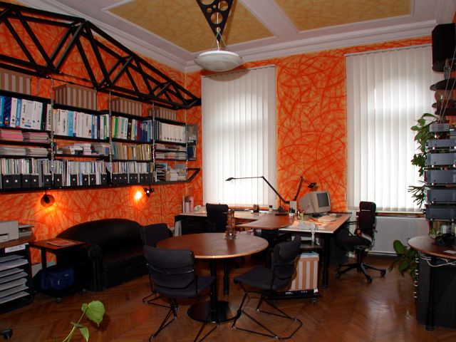 Budapest IX., Ernő utca - 74 m2, 2 szoba - Iroda a lakásban, egyedi acél vázas tartószerkezetű polccal