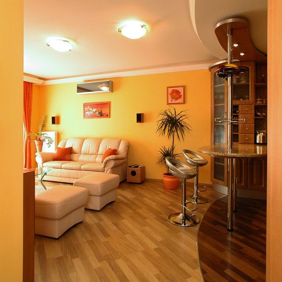 Budapest XIII., Szegedi Ház - 68 m2, 1 + 2 félszoba - A nappalival egybe nyitott konyha, reggelizőpulttal